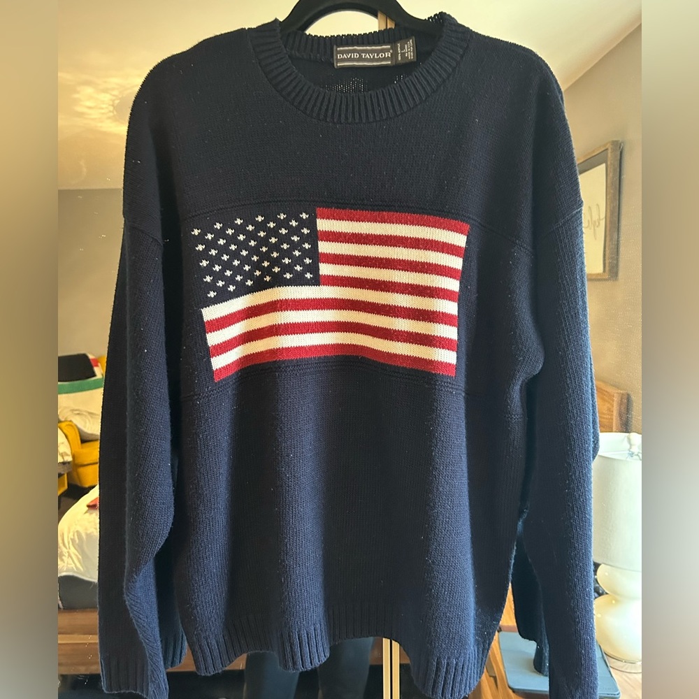 Unisex David Taylor American Flag sweater size large